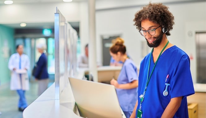 Improving Patient  Experience Starts with  How Teams Communicate